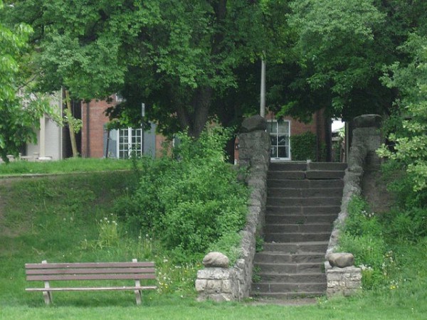 Stairs at Ramsden Park where a woman was sexually assaulted. Photo: Dan <a href+https://www.flickr.com/photos/theotherdan/517276808>via Flickr </a> 