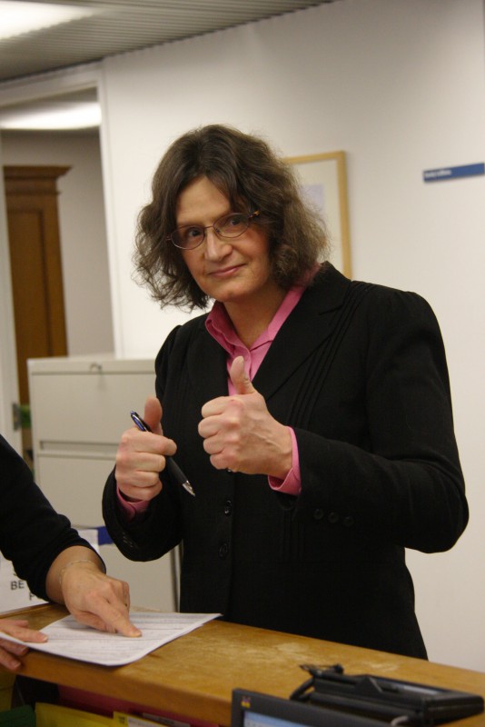 Image of Susan Gapka posing with thumbs up at the awards