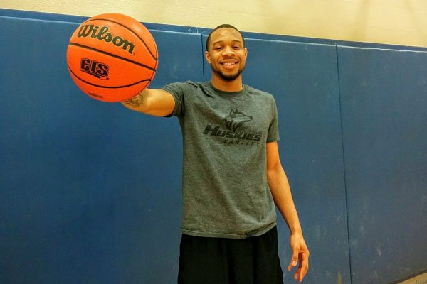 Kevon Mascoe is hitting the books, not just the weights Image of Kevon Mascoe