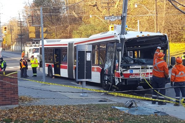 24 people have been taken to the hospital with non-life threatening injures after a southbound TTC bus crashed into a pole at Bathurst and Davenport. Photo: Ashraf Dabie / The Dialog