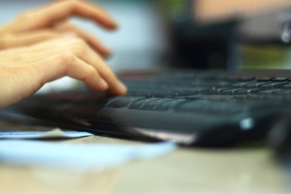 “It’s just a very different experience.” – Computerized notetakers, provincial politicians say GBC’s switch to Note Taking Express shortchanges students